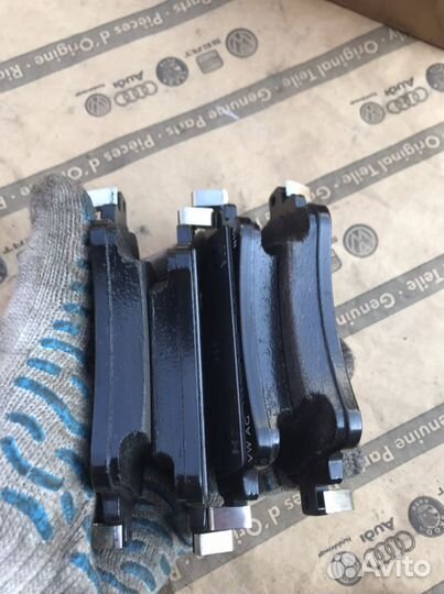 Тормозные колодки VAG