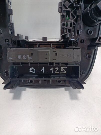 Вставка в центральную консоль Audi Q5 8R 2010