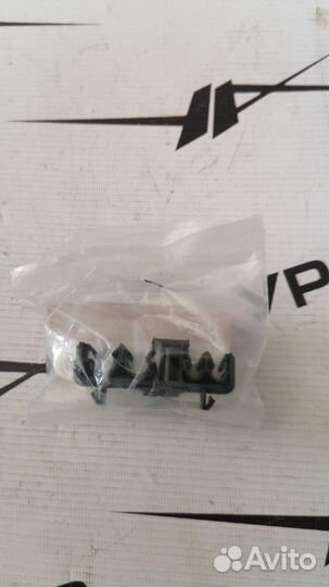 Фиксатор топливной трубки hyundai/KIA solaris,RIO