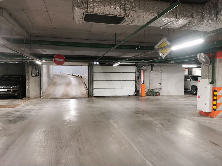 Машиноместо, 16 м²