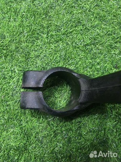 Вилка амортизатора правая Audi A4 B8 2.0 2011