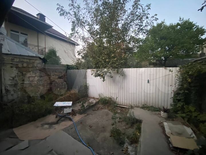 Дом 27,5 м² на участке 1 сот.