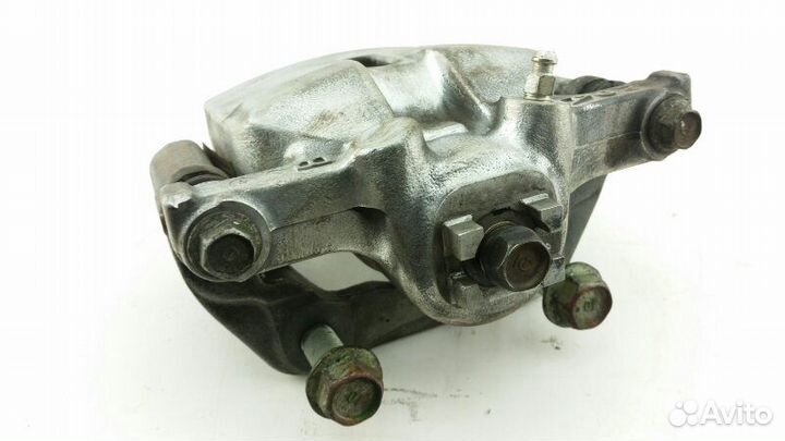 Суппорт задний левый Honda Elysion RR3 2006