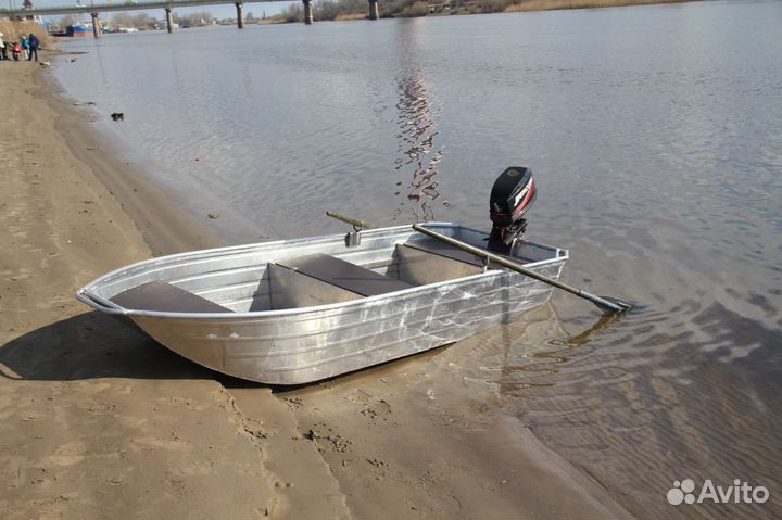 Лодка алюминиевая Safari 30 производство RiverBoat