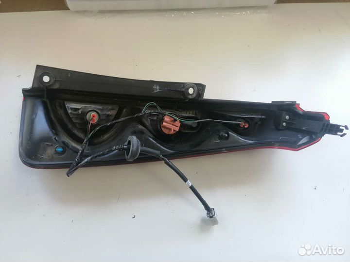 Фонарь задний левый Nissan Note