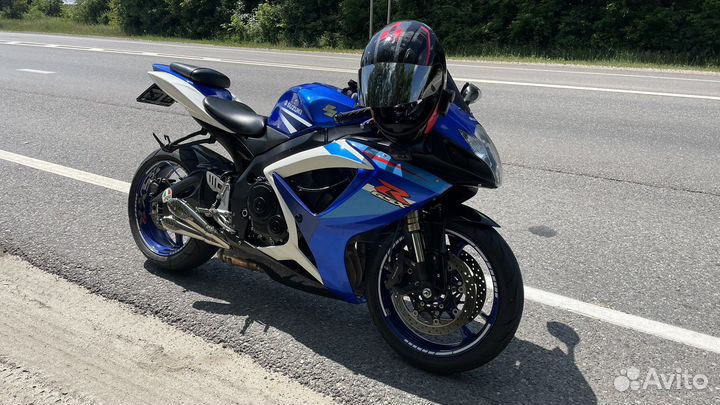 Suzuki GSX-R750 K7