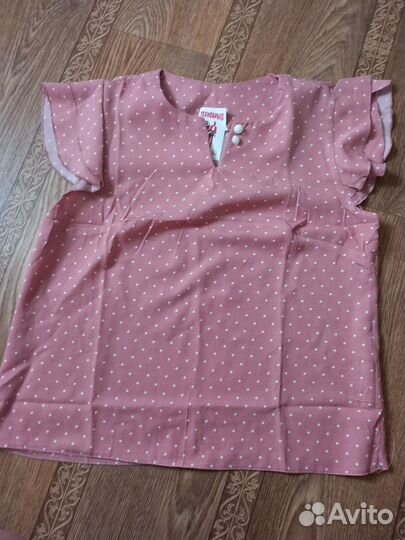 Блузка женская 42 44 с коротким рукавом