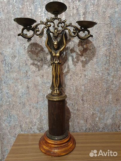 Бронзовый подсвечник