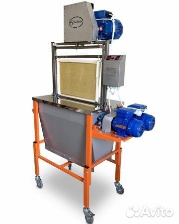 Пчеловодное оборудование (медогонки, воскотопки)