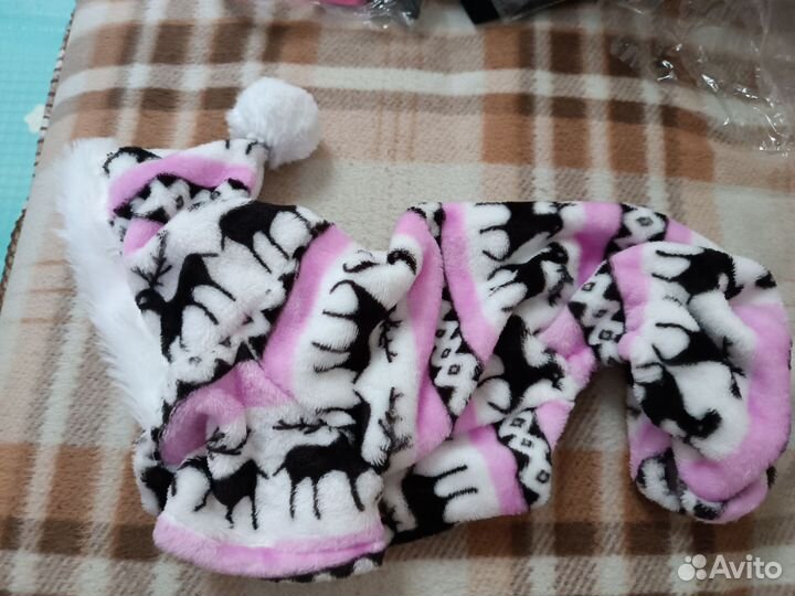 Комбинезон для маленькой собаки