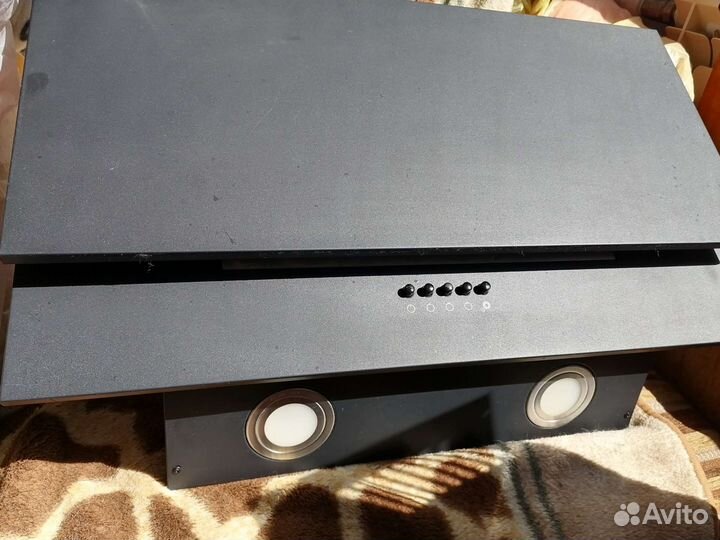 Вытяжка для кухни 60 см наклонная