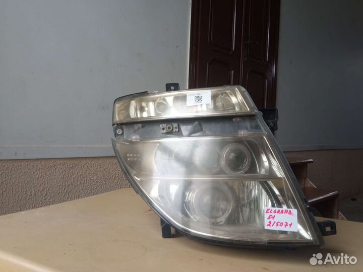Фара Nissan Elgrand 51