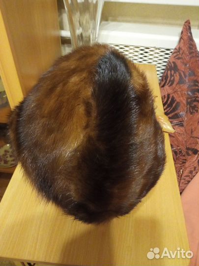 Продам меховую шапку