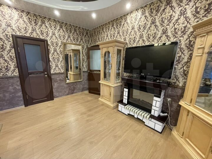 2-к. квартира, 43 м², 2/3 эт.