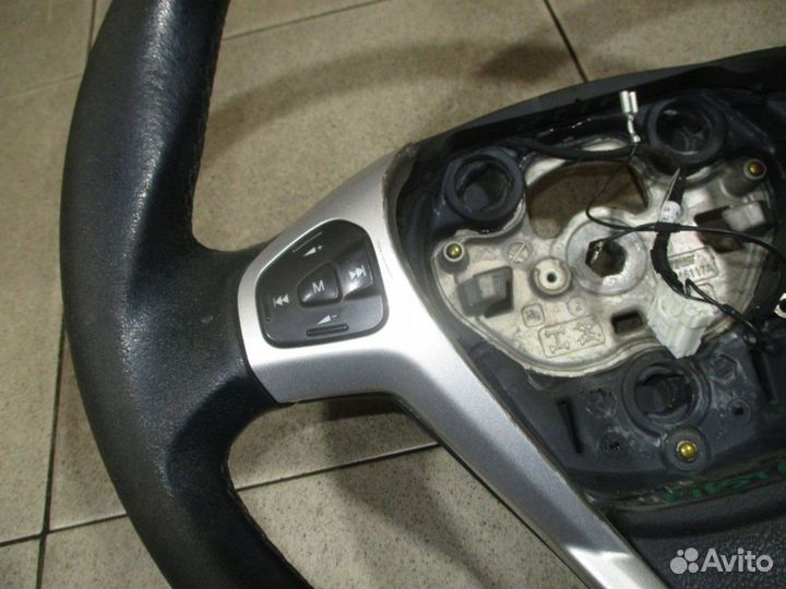 Рулевое колесо Ford Fiesta 6