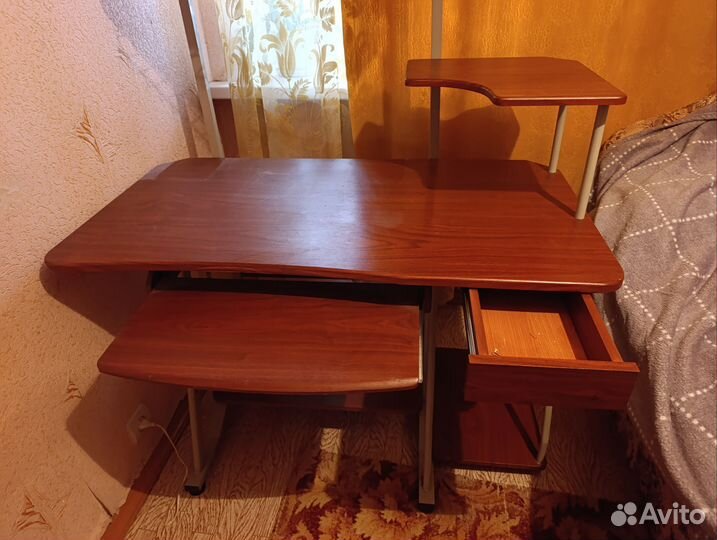 Компьютерный стол бу