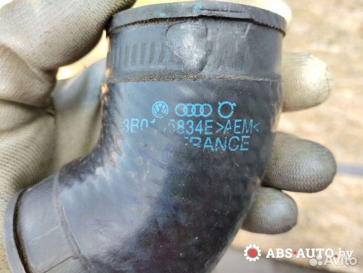 Патрубок интеркулера Skoda Superb 1