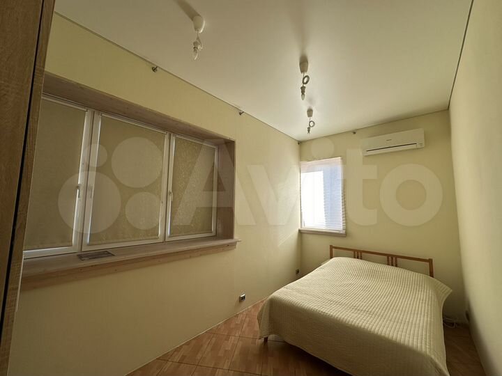 4-к. квартира, 96 м², 1/6 эт.