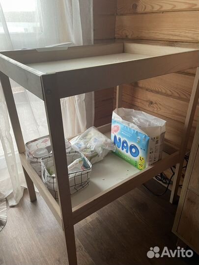 Пеленальный столик