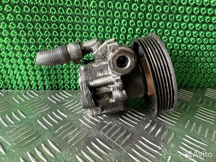Насос гура Volkswagen Golf 4 1.6 8V AVU