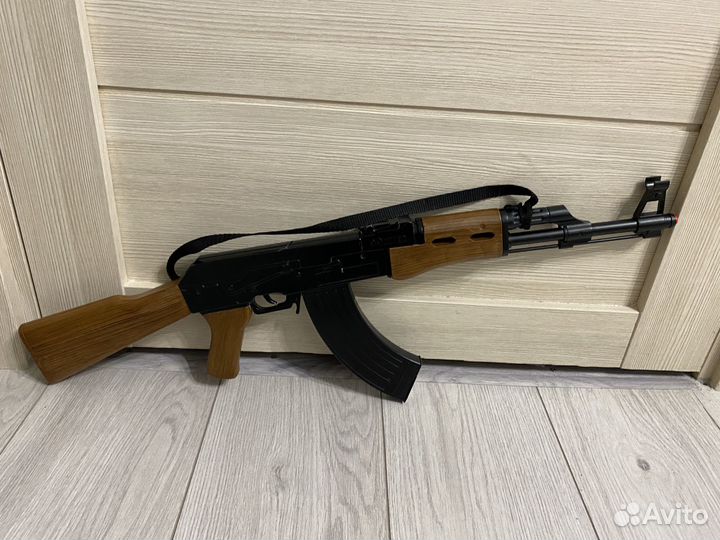 Игрушечный автомат Калашникова
