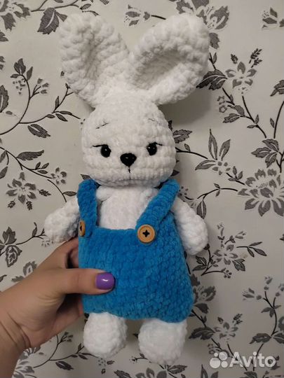 Плюшевый заяц