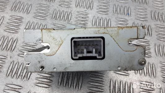 Усилитель антенны dodge journey (3MF01W801)