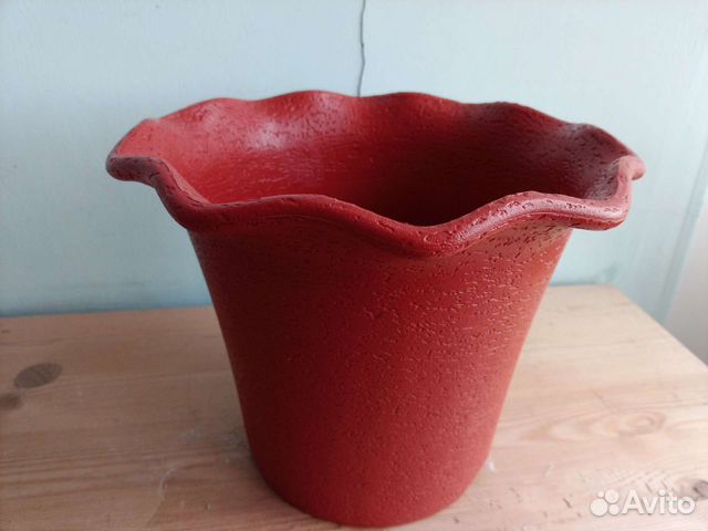 Цветочные горшки с поддонами