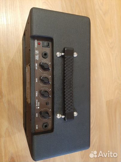 Гитарный комбоусилитель