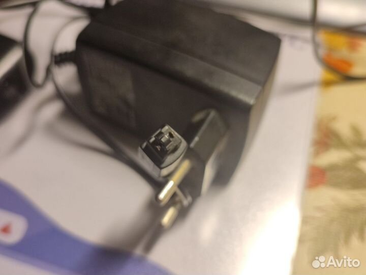 Блок питания,зарядка для телефона Эриксон 1018