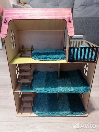 Домик кукольный