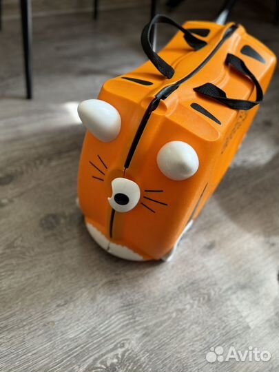 Детский чемодан trunki