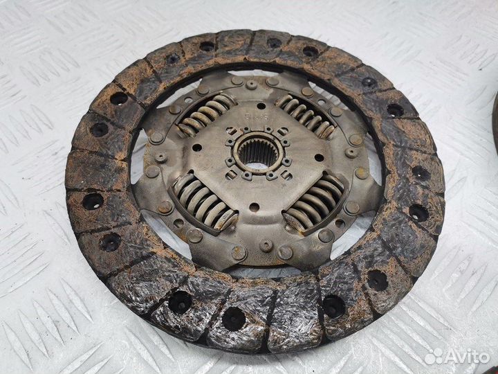 Маховик (демпфер сцепления) для Volkswagen Golf 4