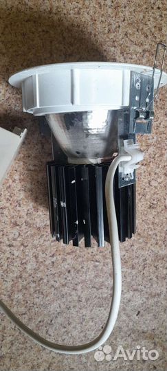 Светодиодный светильник