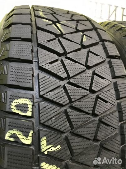 Bridgestone Blizzak DM-V2 275/55 R20 107T