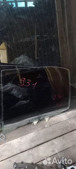 Стекло двери задней правой Nissan Primera Camino
