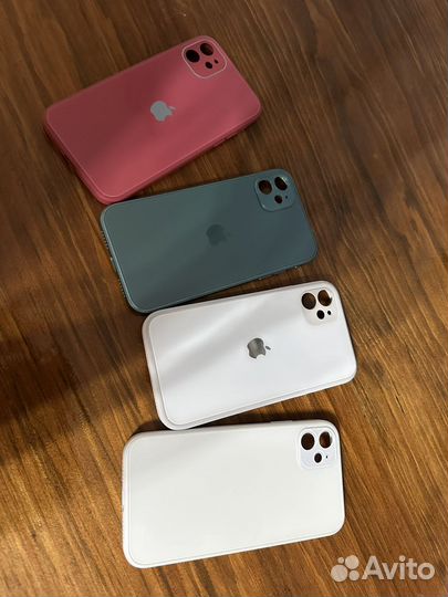Чехол на iPhone 11