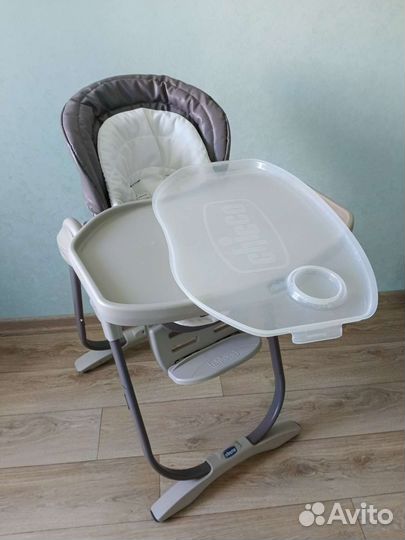 Детский стульчик для кормления chicco