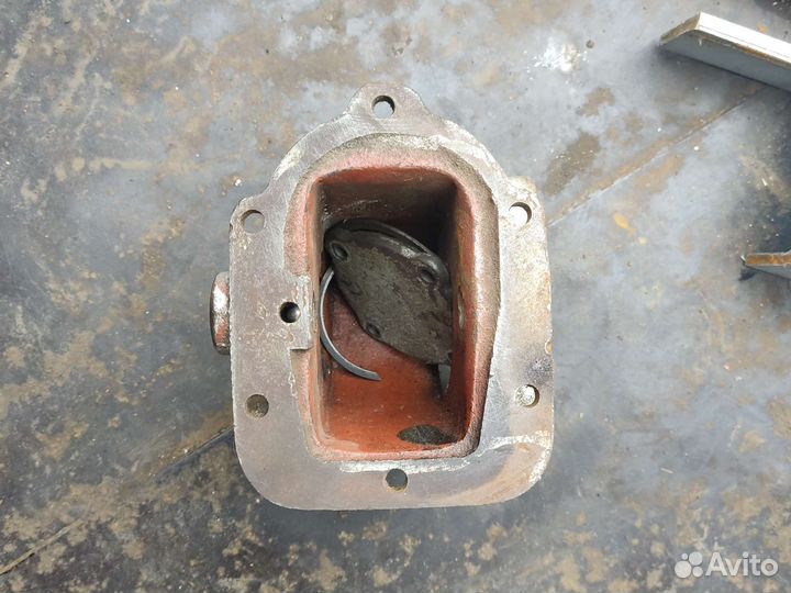 Ком (корпус)