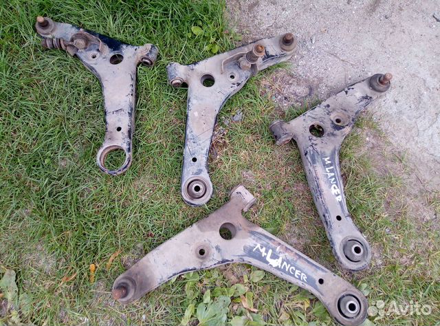 Mitsubishi Lancer 9 outlander (передний рычаг)