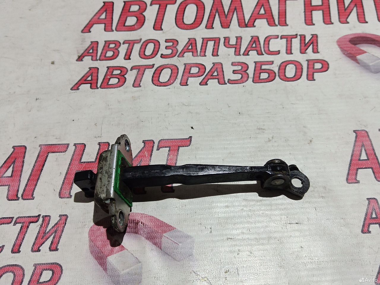 Ограничитель двери задней левой Киа Церато 2