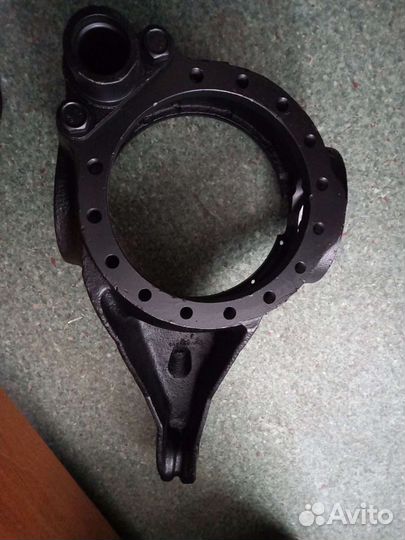 Корпус поворотного кулака правый,левый камаз 43118