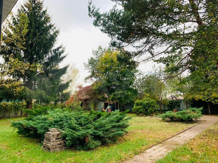 Дом 575,8 м² на участке 15 сот.