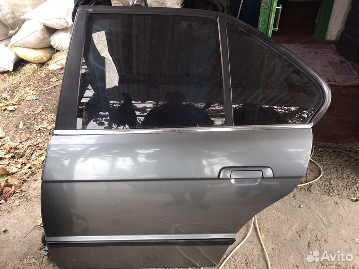 Дверь BMW 5 e34