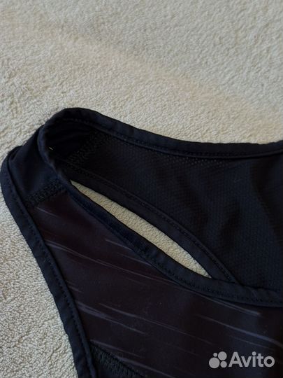 Топ спортивный женский