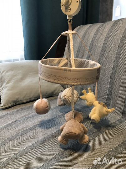 Игрушка навесная с музыкой