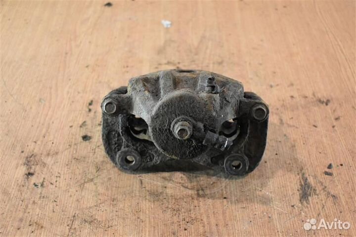 Суппорт тормозной передний правый Hyundai Tucson