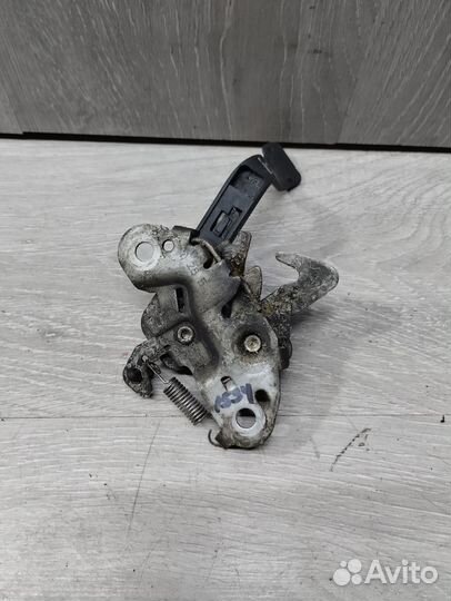 Замок капота пежо 407