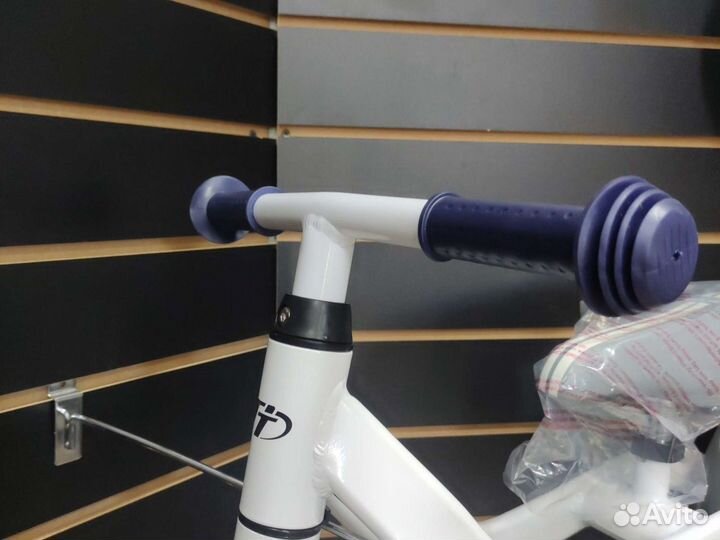 Беговел TT Milano 2.0 синий