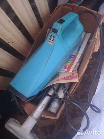 Электро пылесос шмель 4,1988г
